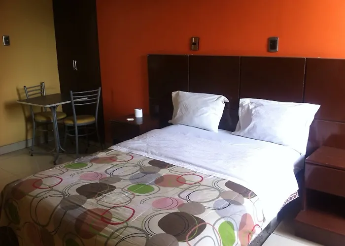 Hostal Emporio Pizarro